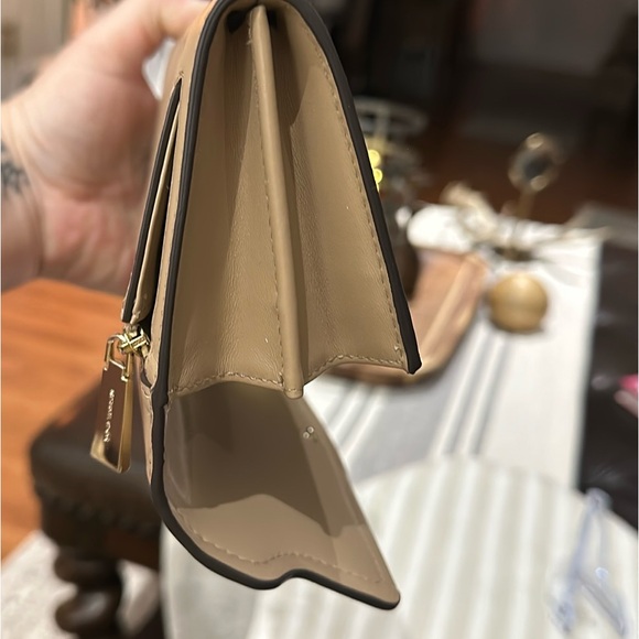 Authentic Michael Kors Hamilton Legacy Large Leather Wallet, in Camel. GORGEOUS - Picture 15 of 16